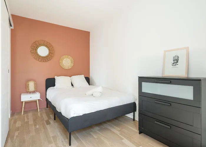 Lumineux Et Calme Au Pied Des Machines Appartement Nantes